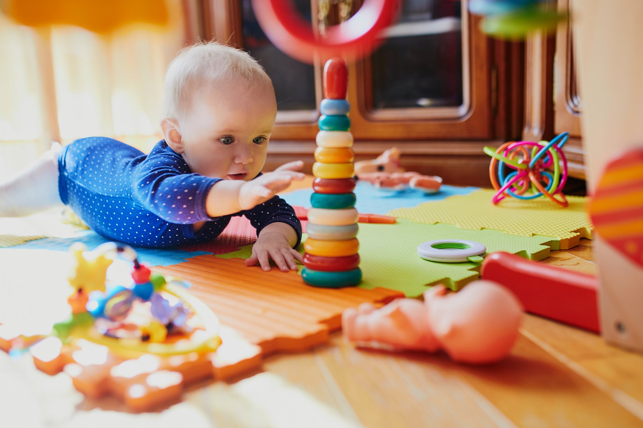 daycare-for-infants-how-to-choose-and-when-to-start